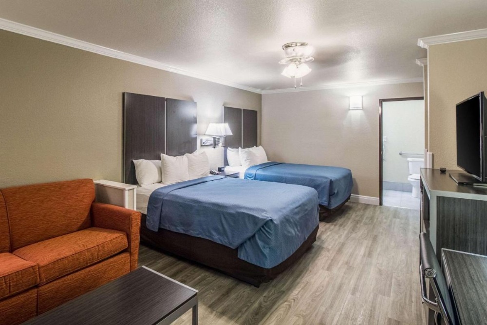 Econo Lodge Inn & Suites Corpus Christi Image 13