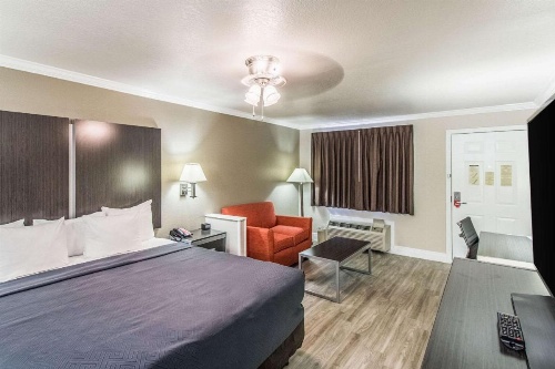 Econo Lodge Inn & Suites Corpus Christi image 15
