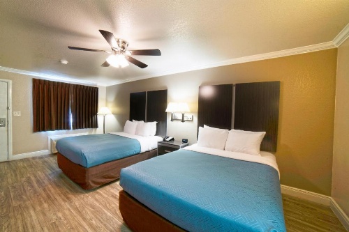 Econo Lodge Inn & Suites Corpus Christi image 20