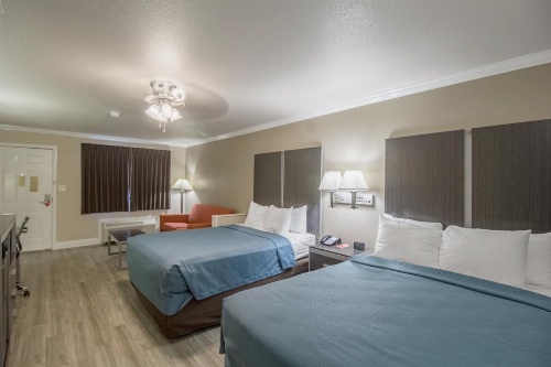 Econo Lodge Inn & Suites Corpus Christi image 23