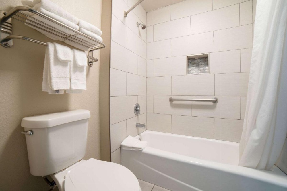 Econo Lodge Inn & Suites Corpus Christi Image 33