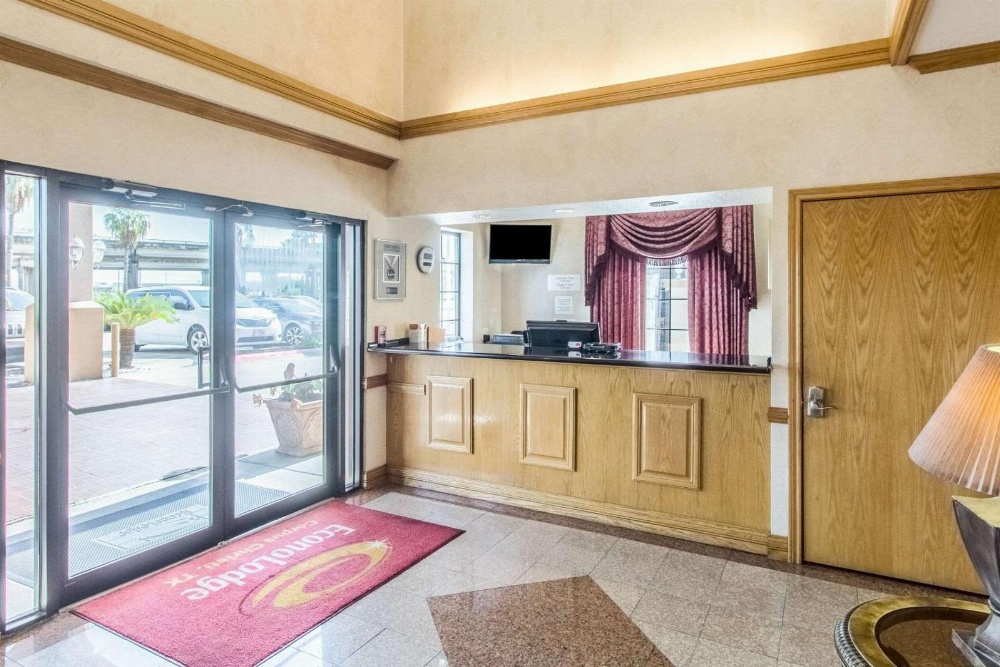 Econo Lodge Inn & Suites Corpus Christi