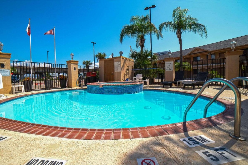 Econo Lodge Inn & Suites Corpus Christi Image 41