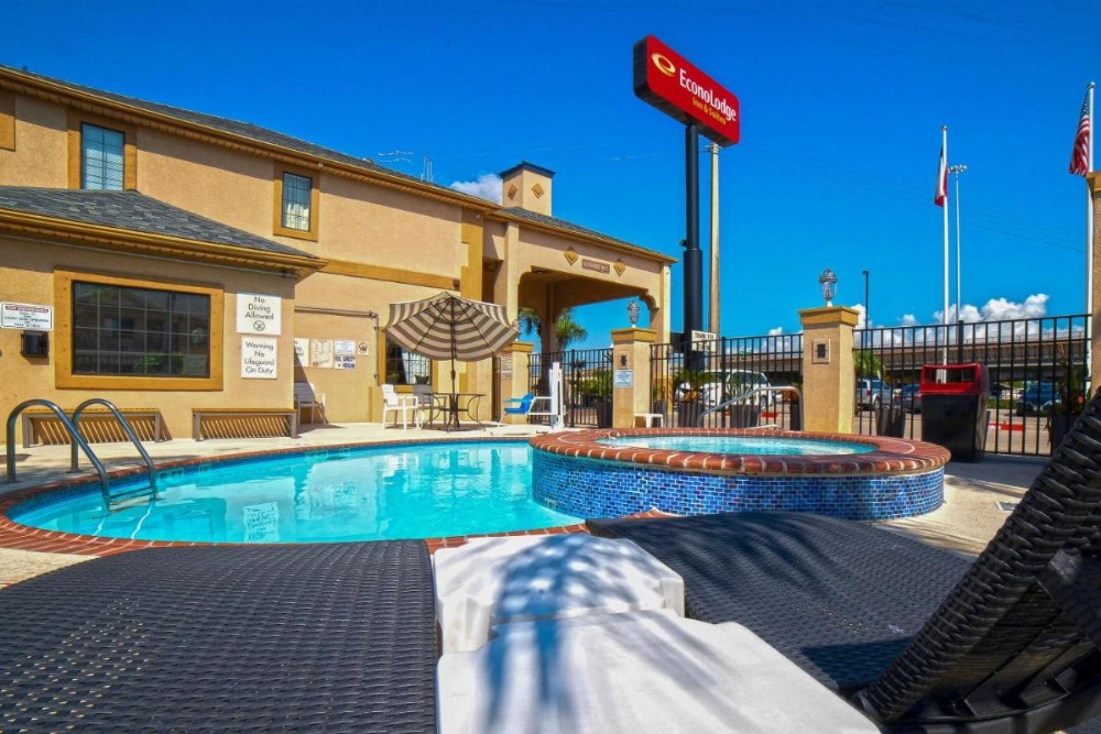 Econo Lodge Inn & Suites Corpus Christi Image 42