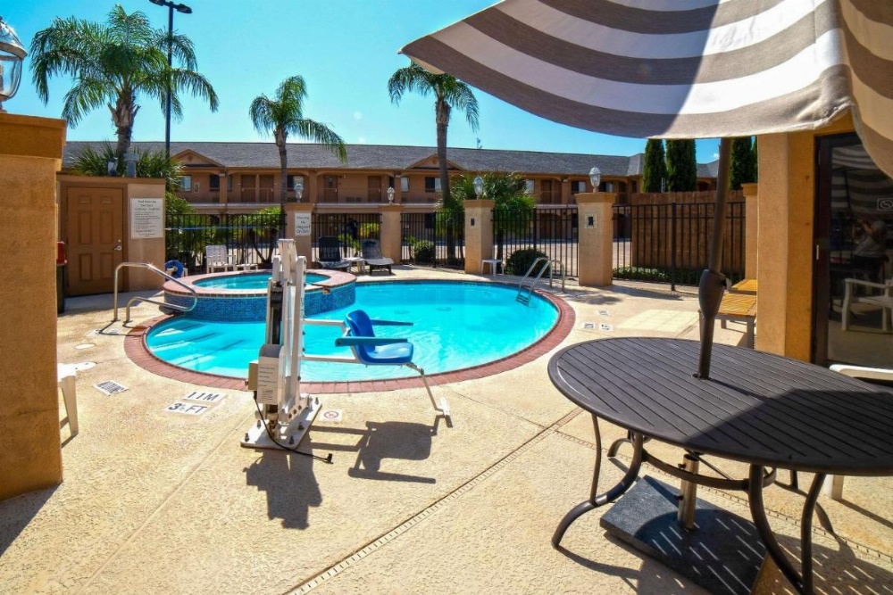 Econo Lodge Inn & Suites Corpus Christi Image 43