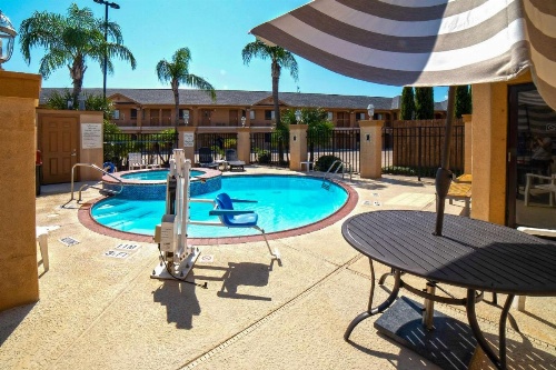 Econo Lodge Inn & Suites Corpus Christi image 43