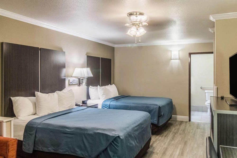 Econo Lodge Inn & Suites Corpus Christi Image 6